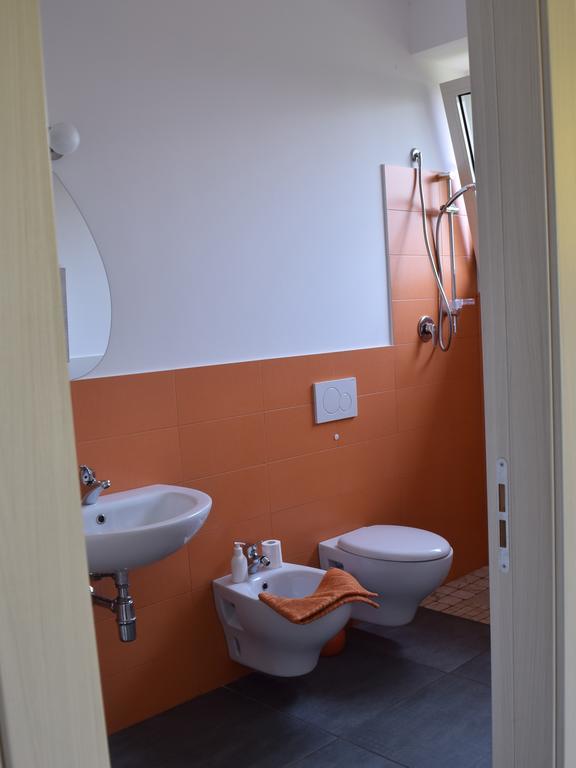 Rental Rooms Antonella تافوليا المظهر الخارجي الصورة